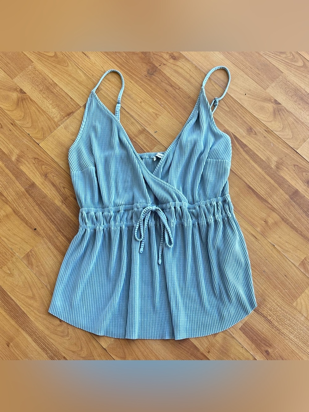 Abercrombie & Fitch top